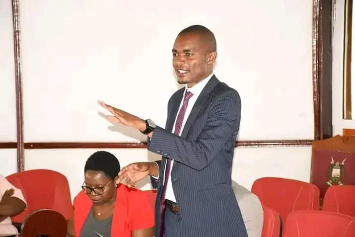 Speaker addressing a meeting, photo from the Morning Mail article